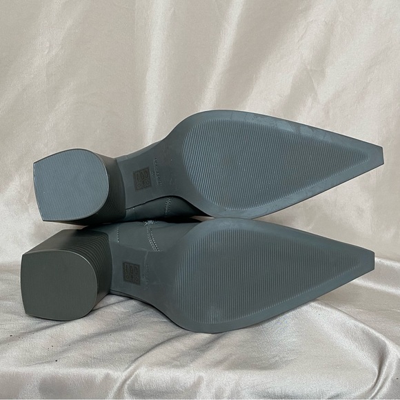 Oak + Fort 10 Gray Heeled Boots - Picture 11 of 14
